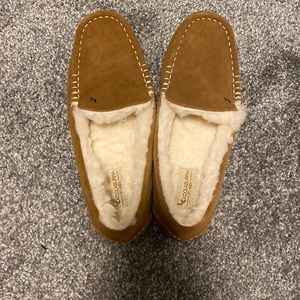Kookaburra UGG slipper moccasins